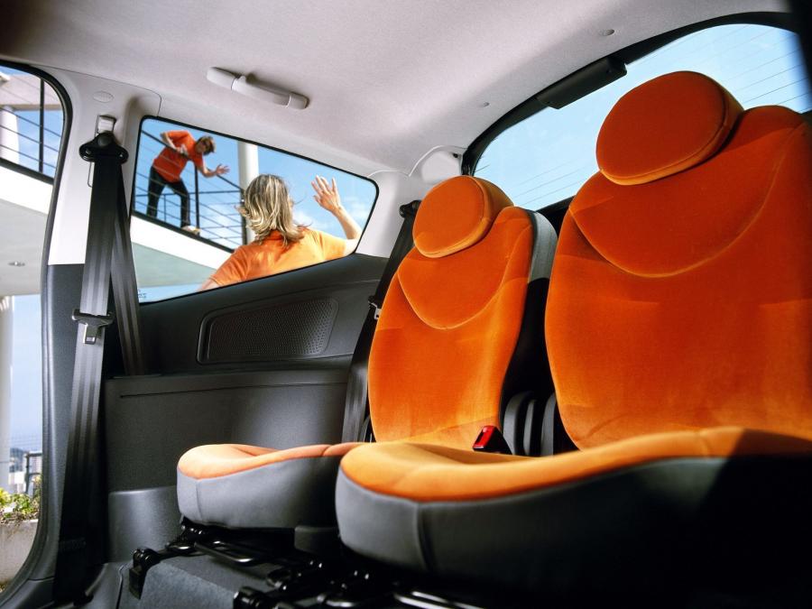  Citroen C2 2003 года  (фото 4 из 16)